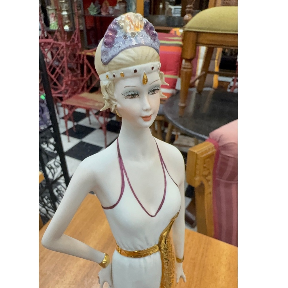 Vittorio Sabadin Capodimonte Lady with Peacock Dress Vintage 1988 Italy 18in